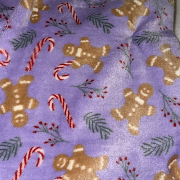 NWT-Purple Gingerbread Men & Candy Cane Oversized Throw by Rachel Roy 60”x 70” - Picture 2 of 6